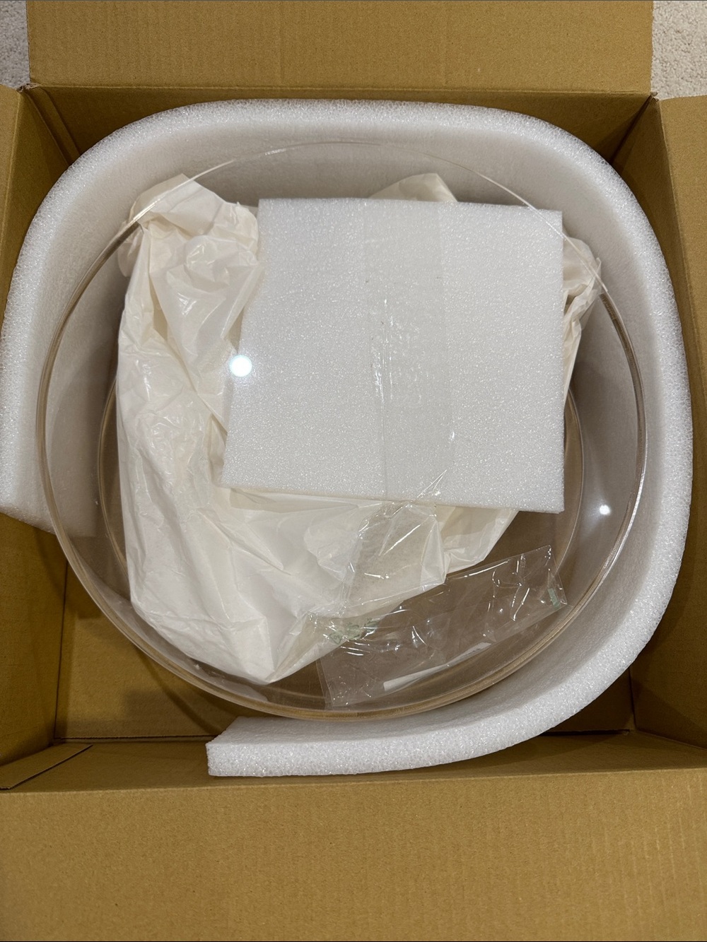 Pottery Barn Kids Clear Acrylic Round Wall storage